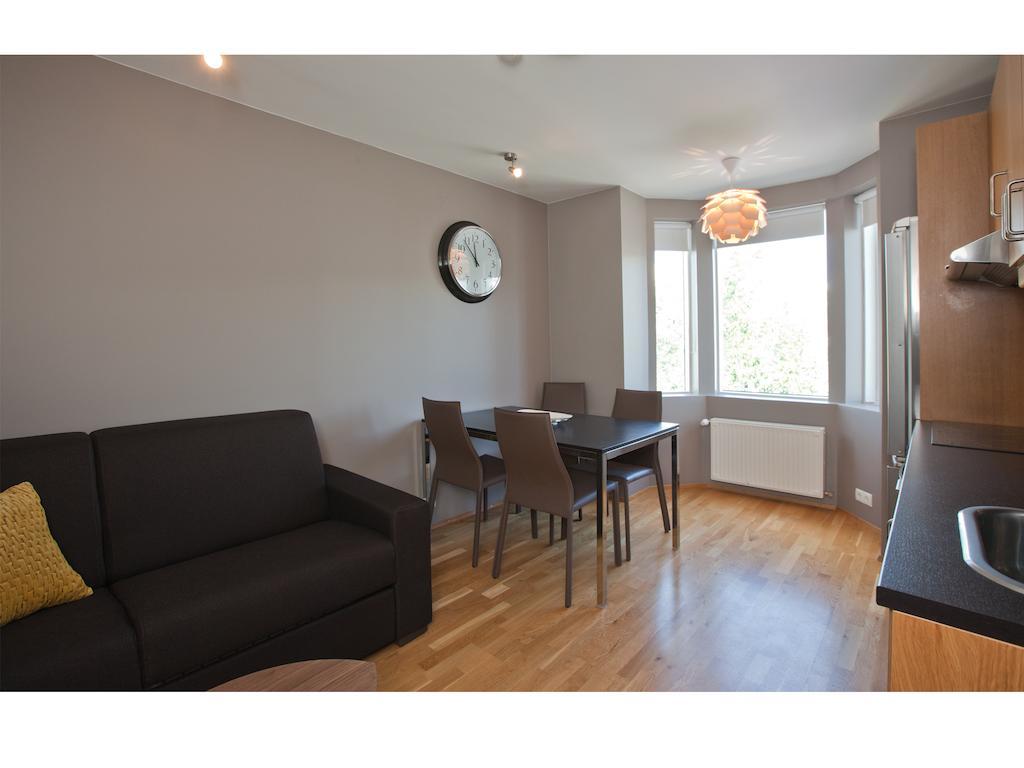 Torg Guest House Akureyri Room photo
